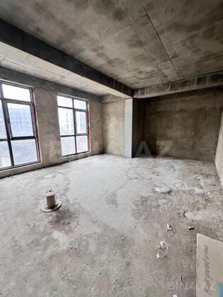 3 otaqlı Yeni tikili, Qara Qarayev m., Bakı