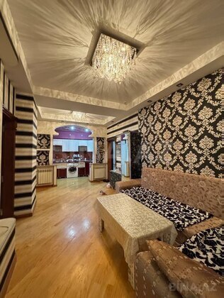 3 otaqlı Yeni tikili, Neftçilər m., Bakı