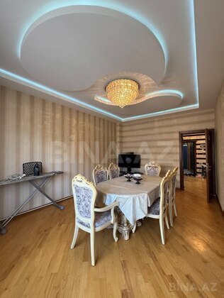 3 otaqlı Yeni tikili, Neftçilər m., Bakı