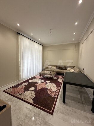 4 otaqlı Həyət evi/Bağ evi, Novxanı q., Bakı