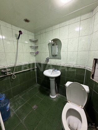 3 otaqlı Köhnə tikili, Neftçilər m., Bakı