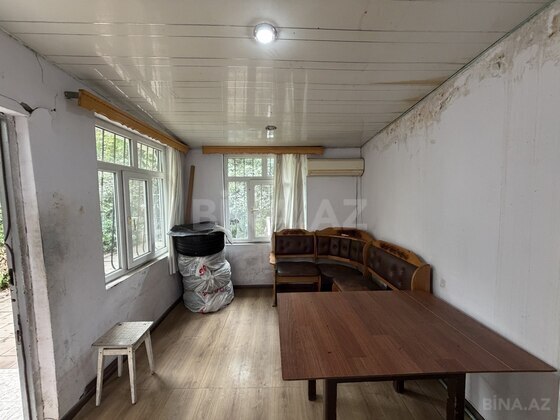 3 otaqlı Köhnə tikili, Neftçilər m., Bakı