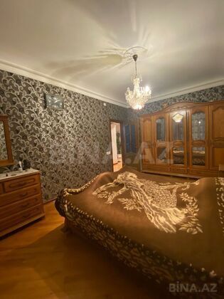 3 otaqlı Köhnə tikili, Nizami m., Bakı