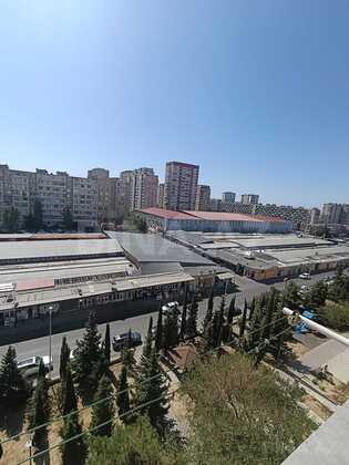 3 otaqlı Köhnə tikili, Xalqlar Dostluğu m., Bakı