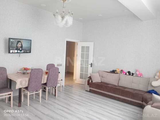 3 otaqlı Yeni tikili, Xırdalan
