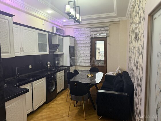 3 otaqlı Yeni tikili, Memar Əcəmi m., Bakı