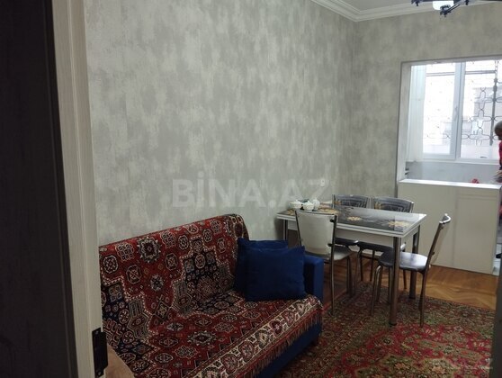 3 otaqlı Köhnə tikili, Köhnə Günəşli q., Bakı