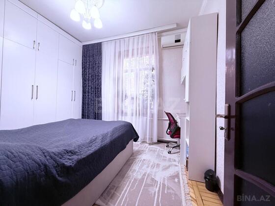 3 otaqlı Köhnə tikili, Elmlər Akademiyası m., Bakı