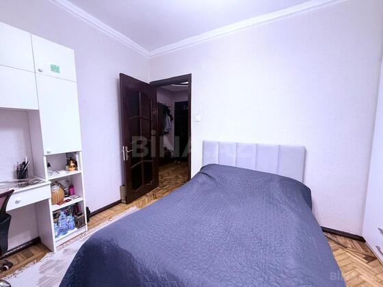 3 otaqlı Köhnə tikili, Elmlər Akademiyası m., Bakı