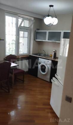 2 otaqlı Köhnə tikili, Sahil m., Bakı