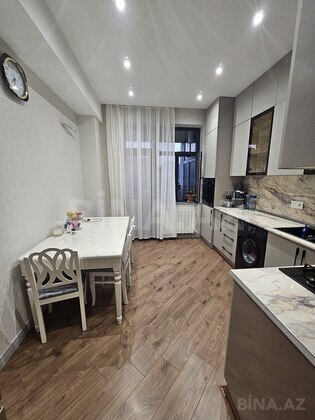 3 otaqlı Yeni tikili, 28 May m., Bakı