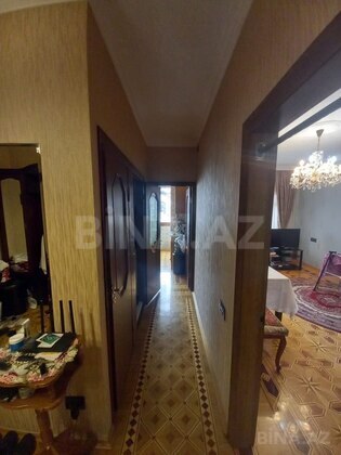 4 otaqlı Köhnə tikili, Binəqədi r., Bakı