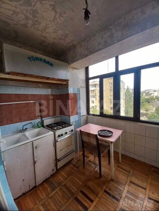 2 otaqlı Köhnə tikili, Əhmədli m., Bakı