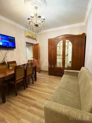 3 otaqlı Köhnə tikili, Gənclik m., Bakı