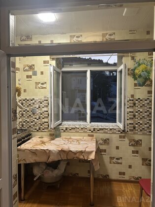3 otaqlı Köhnə tikili, Bayıl q., Bakı