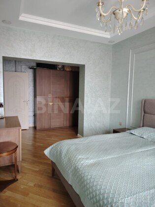 4 otaqlı Yeni tikili, Bakıxanov q., Bakı