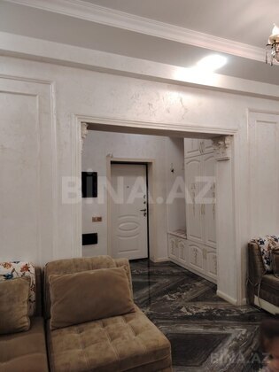 4 otaqlı Yeni tikili, Bakıxanov q., Bakı