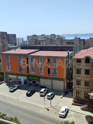 3 otaqlı Köhnə tikili, Həzi Aslanov m., Bakı