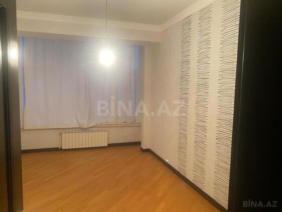 4 otaqlı Yeni tikili, Qara Qarayev m., Bakı