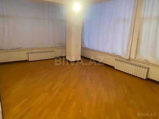 4 otaqlı Yeni tikili, Qara Qarayev m., Bakı