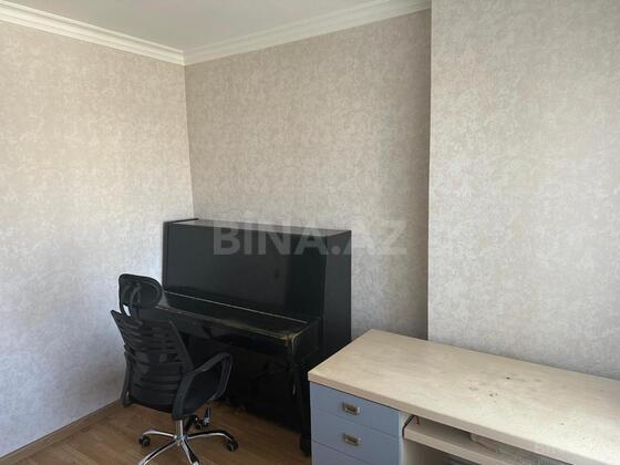 3 otaqlı Köhnə tikili, Şah İsmayıl Xətai m., Bakı