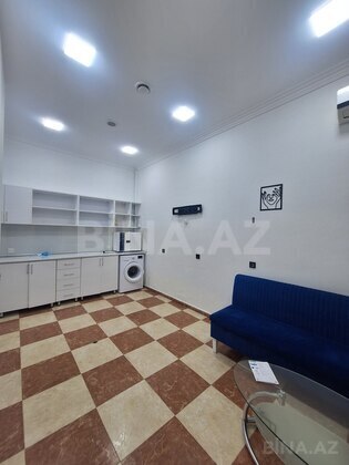4 otaqlı Köhnə tikili, İnşaatçılar m., Bakı