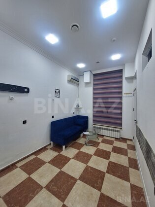 4 otaqlı Köhnə tikili, İnşaatçılar m., Bakı