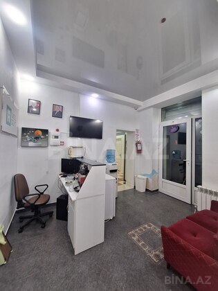 4 otaqlı Köhnə tikili, İnşaatçılar m., Bakı
