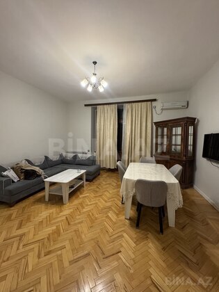 3 otaqlı Köhnə tikili, İçəri Şəhər m., Bakı