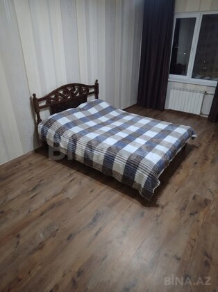 2 otaqlı Köhnə tikili, İnşaatçılar m., Bakı