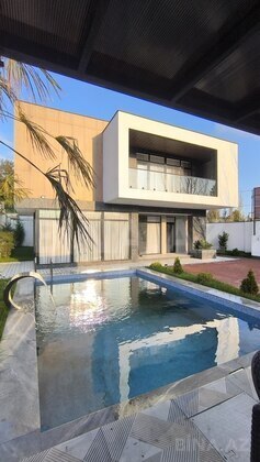 6 otaqlı Həyət evi/Bağ evi, Novxanı q., Bakı