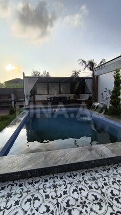 6 otaqlı Həyət evi/Bağ evi, Novxanı q., Bakı