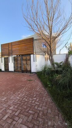 6 otaqlı Həyət evi/Bağ evi, Novxanı q., Bakı