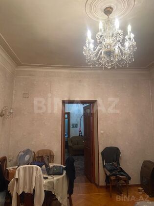 3 otaqlı Köhnə tikili, 28 May m., Bakı