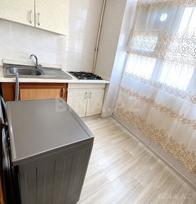 2 otaqlı Köhnə tikili, İnşaatçılar m., Bakı