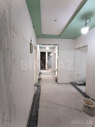 5 otaqlı Köhnə tikili, Xalqlar Dostluğu m., Bakı