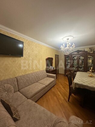 3 otaqlı Köhnə tikili, Memar Əcəmi m., Bakı