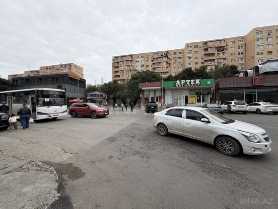 3 otaqlı Köhnə tikili, Yeni Günəşli q., Bakı