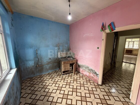 3 otaqlı Köhnə tikili, Yeni Günəşli q., Bakı