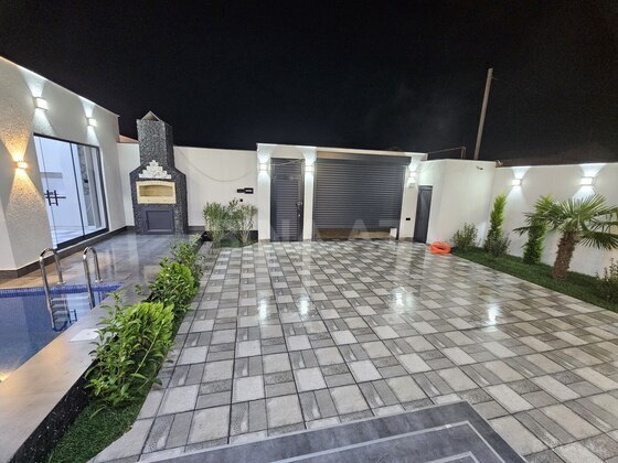 4 otaqlı Həyət evi/Bağ evi, Şüvəlan q., Bakı