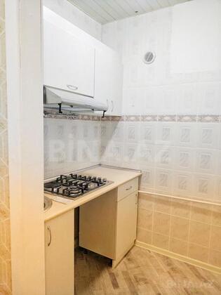 2 otaqlı Köhnə tikili, Memar Əcəmi m., Bakı