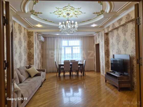 4 otaqlı Yeni tikili, Badamdar q., Bakı