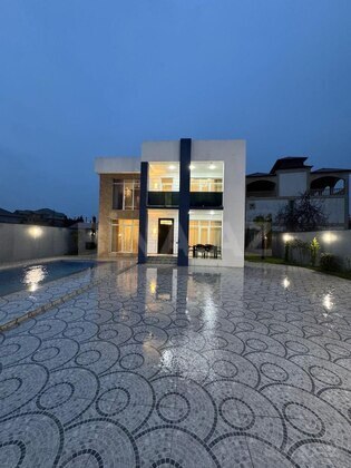 5 otaqlı Həyət evi/Bağ evi, Novxanı q., Bakı