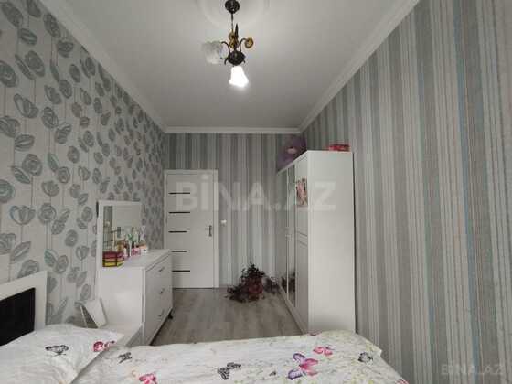 3 otaqlı Köhnə tikili, Memar Əcəmi m., Bakı