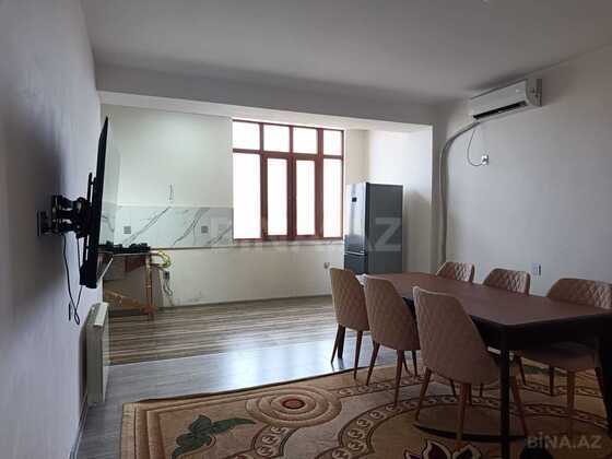 3 otaqlı Yeni tikili, Xırdalan