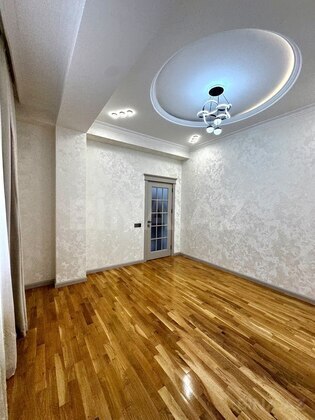 3 otaqlı Yeni tikili, Qara Qarayev m., Bakı