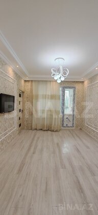 3 otaqlı Köhnə tikili, Memar Əcəmi m., Bakı