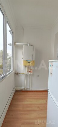 3 otaqlı Köhnə tikili, Memar Əcəmi m., Bakı