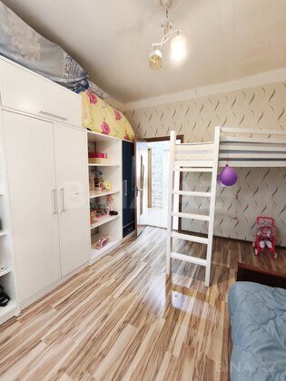 3 otaqlı Köhnə tikili, Yasamal r., Bakı