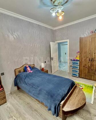 3 otaqlı Köhnə tikili, Memar Əcəmi m., Bakı